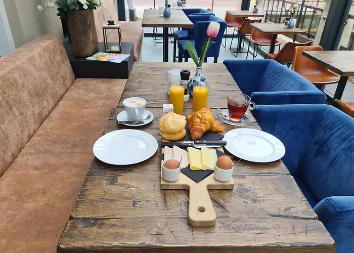 Hotel Zutphen Отель *